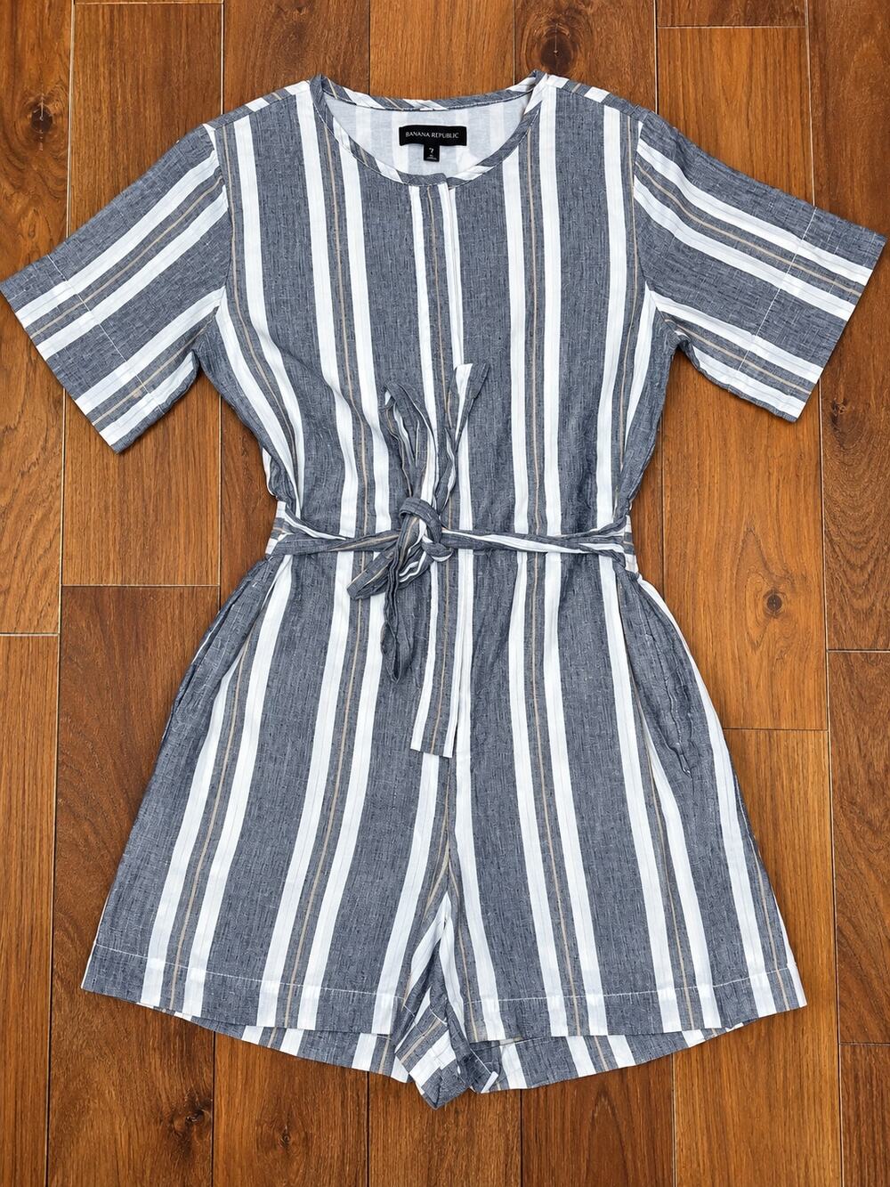 Banana Republic Romper EUC